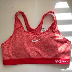 Sports bra